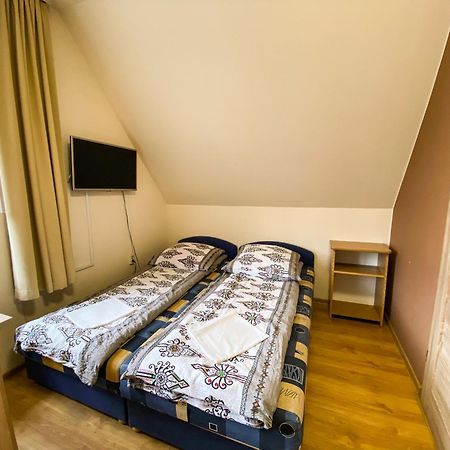 Bed and Breakfast Osrodek Wczasowo-Kolonijny Gron Biały Dunajec Exterior foto